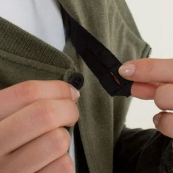 Lululemon Mula Bundle Wrap - Heathered Fatigue Green / Heathered Dark Grey - Picture 3 of 8